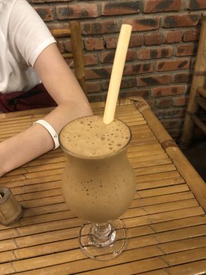 Banana coffee coco shake at Veggie Box in Phong Nha
