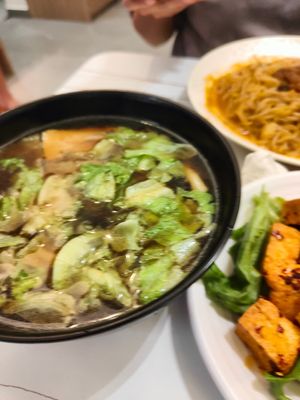 Bak Kut Teh soup at Green Bliss Habitat 綠福苑 - Fortune Centre in Central Singapore