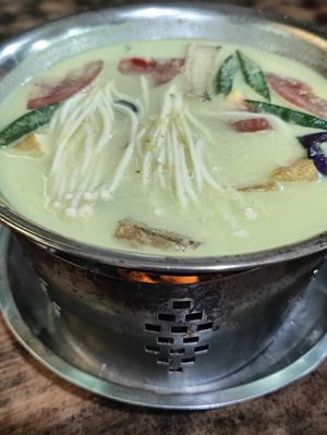 Green curry at Green Bliss Habitat 綠福苑 - Fortune Centre in Central Singapore