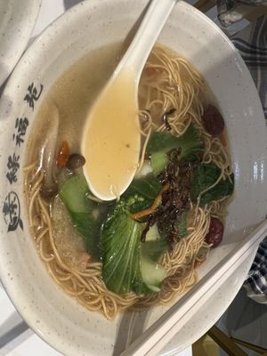Herbal noodles 7/10 ( because got dangui)   at Green Bliss Habitat 綠福苑 - Fortune Centre in Central Singapore