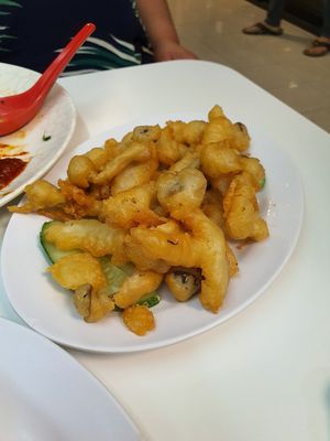 Fried enoki tempura at Green Bliss Habitat 綠福苑 - Fortune Centre in Central Singapore