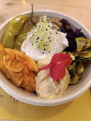 Power bowl at Aromaticus in Rome