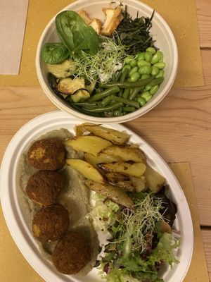 Meetballs (down) and green bowl (up)  at Aromaticus in Rome