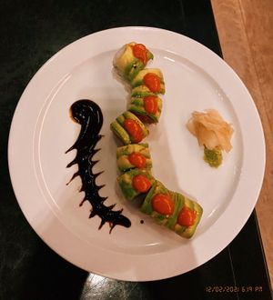 Caterpillar roll at Sunda in Nashville