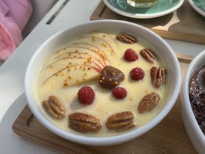 Apple cinamon porridge  at Bohl in Barcelona