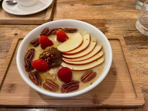 Apple Pie Porridge (also hot if requested)  at Bohl in Barcelona