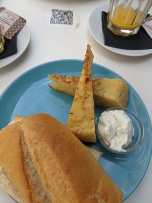 Breakfast: Spanish potato tortilla at Cafe Madrigal in Valencia