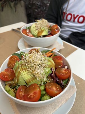Aguacate Bowl 🥑 #Veganuary at Cafe Madrigal in Valencia
