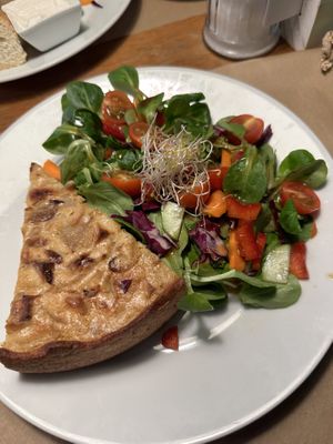 Quiche and salad vegan style  at Cafe Madrigal in Valencia