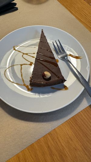 Tarta de choco avellanas  at Cafe Madrigal in Valencia