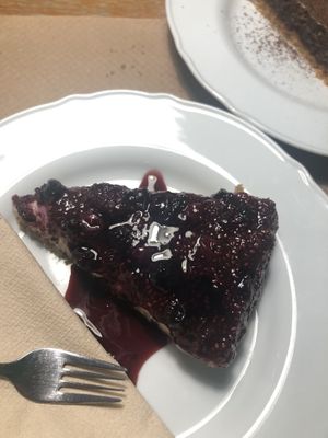 Tarta de queso  at Cafe Madrigal in Valencia