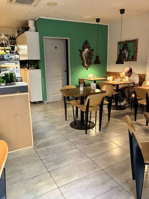 Interior seating  at Cafe Madrigal in Valencia