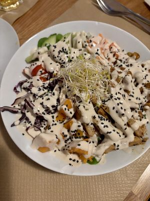 Shoarma Bowl  at Cafe Madrigal in Valencia