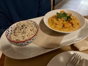 Curry rojo  at Cafe Madrigal in Valencia