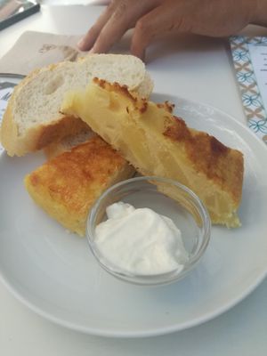 Tortilha de batata com alioli at Cafe Madrigal in Valencia