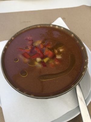 Gazpacho de Sandip - delicious cold and sweet at Cafe Madrigal in Valencia