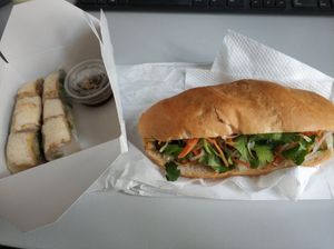Vegan Banh Mi and Sommerrolls at Banh Mi in Vienna