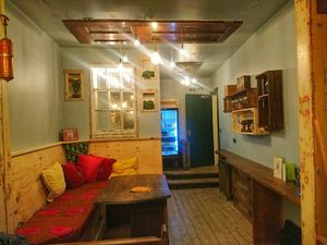 Chill at Cafe Kombucha in Elgin