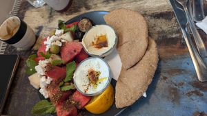 The Greek at Jorden ar bla som en apelsin in Uppsala