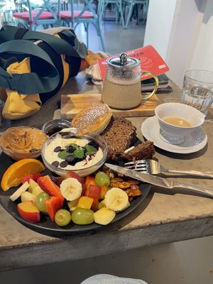   at Jorden ar bla som en apelsin in Uppsala