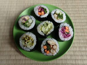 Plant based Sushi at Chris Valles - Suikido Nutritionist in Ronne