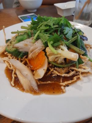 Crispy noodles at Ba Xa - Quan 1 in Ho Chi Minh City