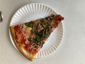 Veggie pizza at Screamer's Pizzeria - Crown Heights in Brooklyn