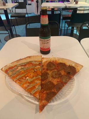 Super legit!!  Vegan AF and delicious! 🙏🏼❤️ at Screamer's Pizzeria - Crown Heights in Brooklyn