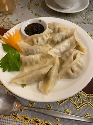 Gow gees at Bodhi Garden in Orange