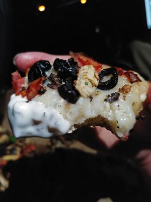 Vegan Garlic Chicken Pizza with Vegan Ranch Dip at Bossman's Pizza in San Jose