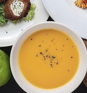 Crema de boniato, manzana y jengibre at Messié Pizza in Barcelona