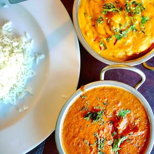 Veg korma & makhani - so good at Bollywood in Sarlat-la-caneda