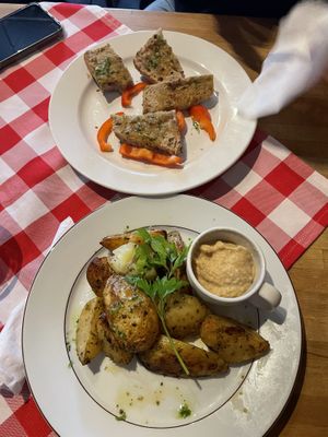 Vorspeisen: Pygmalion Bruscetta und Oven-Baked Potatoes  at Pygmalion in Bergen