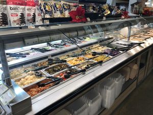 Salad Bar (deli) at Down to Earth - Store and Deli in Honolulu