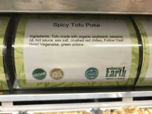 Typical label showing vegan options at Down to Earth - Store and Deli in Honolulu