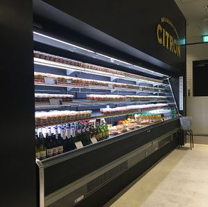 Food shelves. Here you can see which is vegan, gluten-free, free-range etc... at CITRON - Otemachi in Tokyo