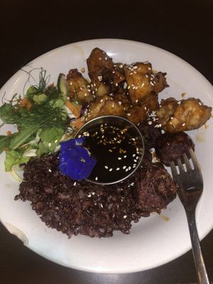 Tariaki bowl at Bodhi Greens in Arambol