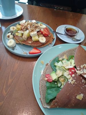 Savory crepe and sweet pancakes at Maria Limão in Lisbon