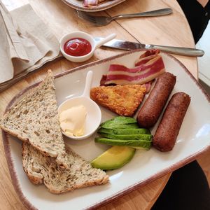 Vegan brunch🫒 at The Mulberry Cafe in Banbury