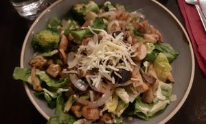 Caesar salad main with vegetables and faux chicken at La Caverna in Dublin