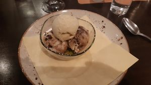 Vegan ice cream at La Caverna in Dublin