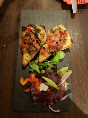 Vegan bruschetta pomodoro at La Caverna in Dublin