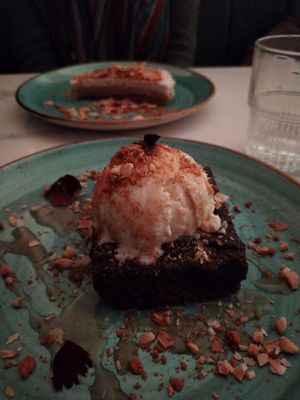 Vegan brownie at Twelve Eatery in Bournemouth