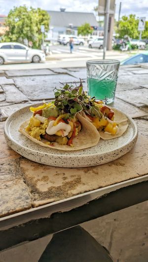 Vegan Mango Taco & Dreamer Juice at The Milkman's Daughter in Mermaid Beach