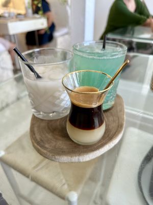 Dulce de leche latte and dreamer juicee  at The Milkman's Daughter in Mermaid Beach