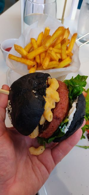 Mac cheese burger and fries at Naked Bakery in Edinburgh