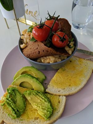 Mac & Cheese with Maple Bacon and a side of Avacado at Naked Bakery in Edinburgh