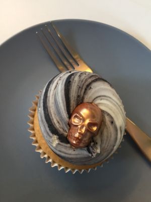 White chocolate raspberry cupcake 🧁  at Naked Bakery in Edinburgh