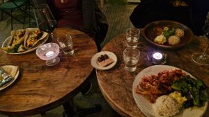  at HOME Bistro and Cafe in Busan