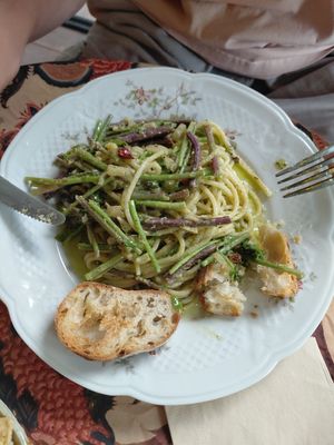 Herb pasta at HOME Bistro and Cafe in Busan
